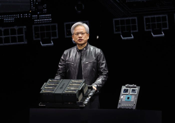 永信证券 英伟达CEO：美国对华H20芯片禁令“令人深感痛苦”，限制措施是短视行为